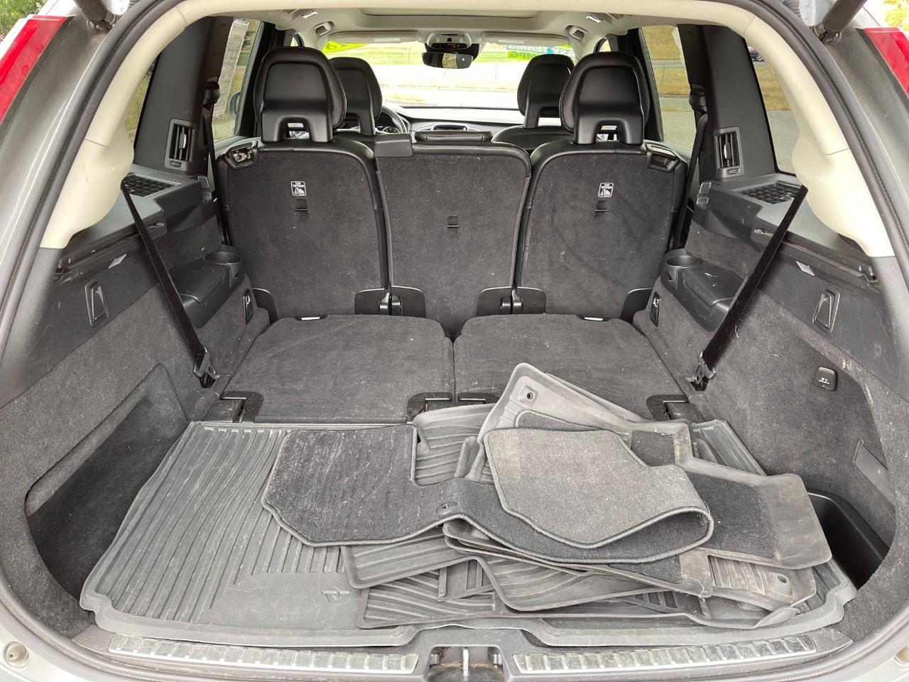 2018 Volvo XC90 T5 Momentum