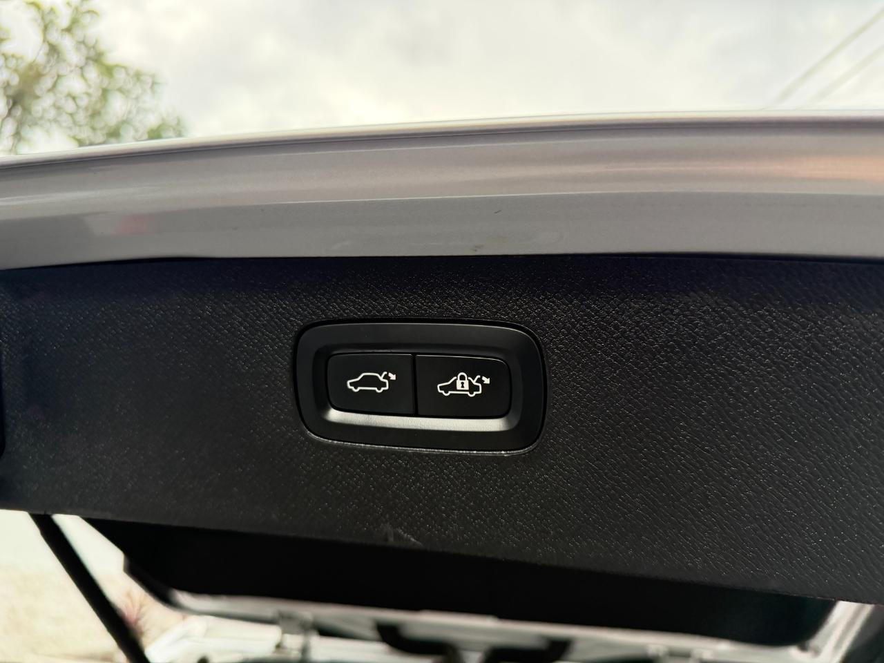 2018 Volvo XC90 T6 AWD 7-Passenger Momentum Jacksonville FL