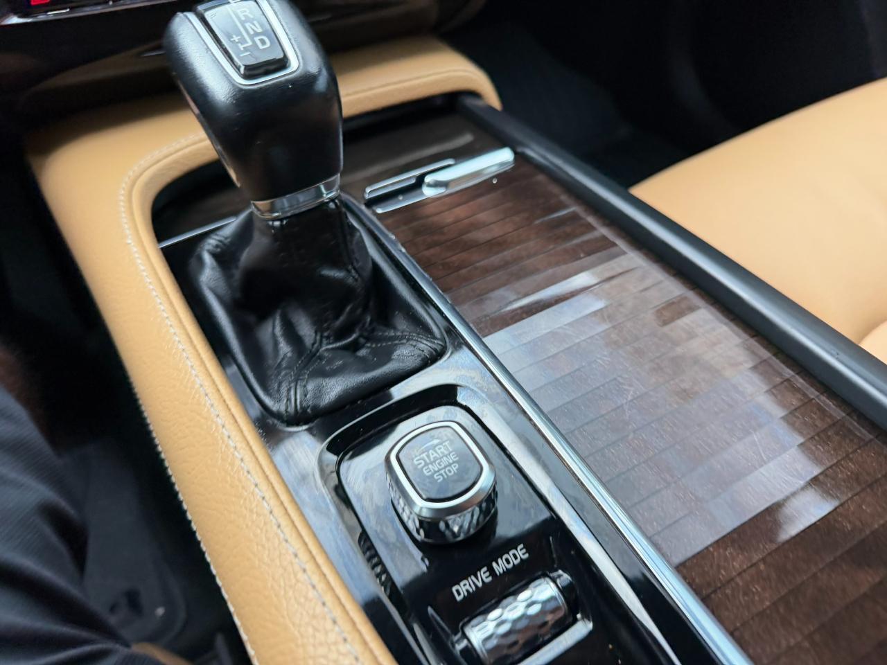 2018 Volvo XC90 T6 AWD 7-Passenger Momentum Jacksonville FL