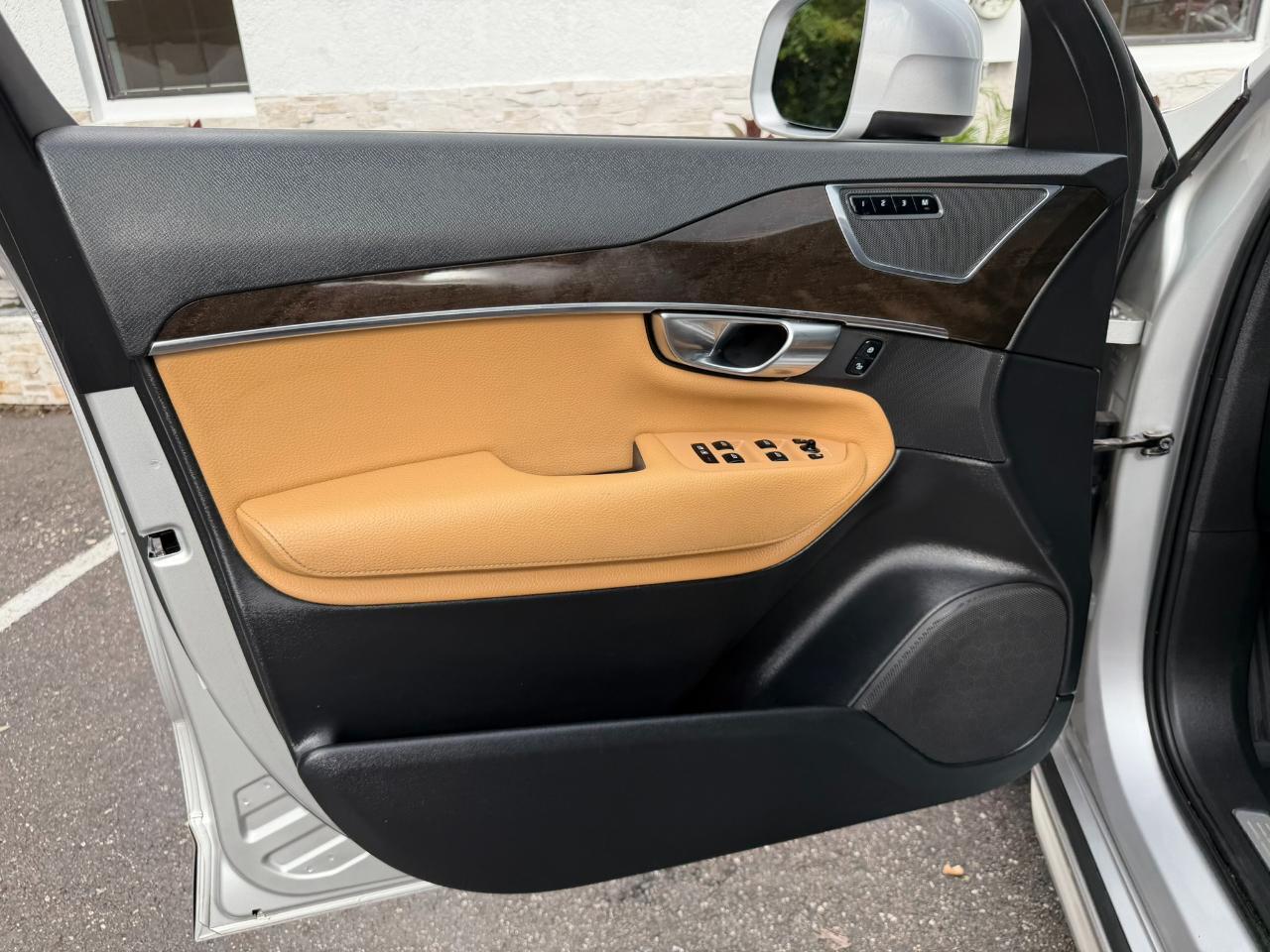 2018 Volvo XC90 T6 AWD 7-Passenger Momentum Jacksonville FL