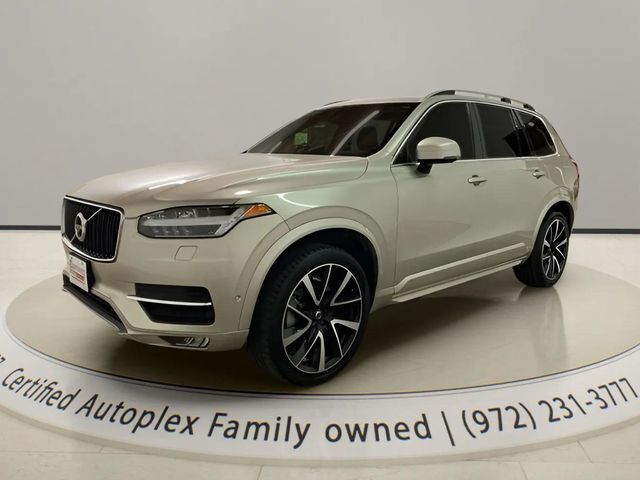 2018 Volvo XC90 T6 Momentum