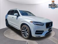 2018 Volvo XC90 T6 Momentum