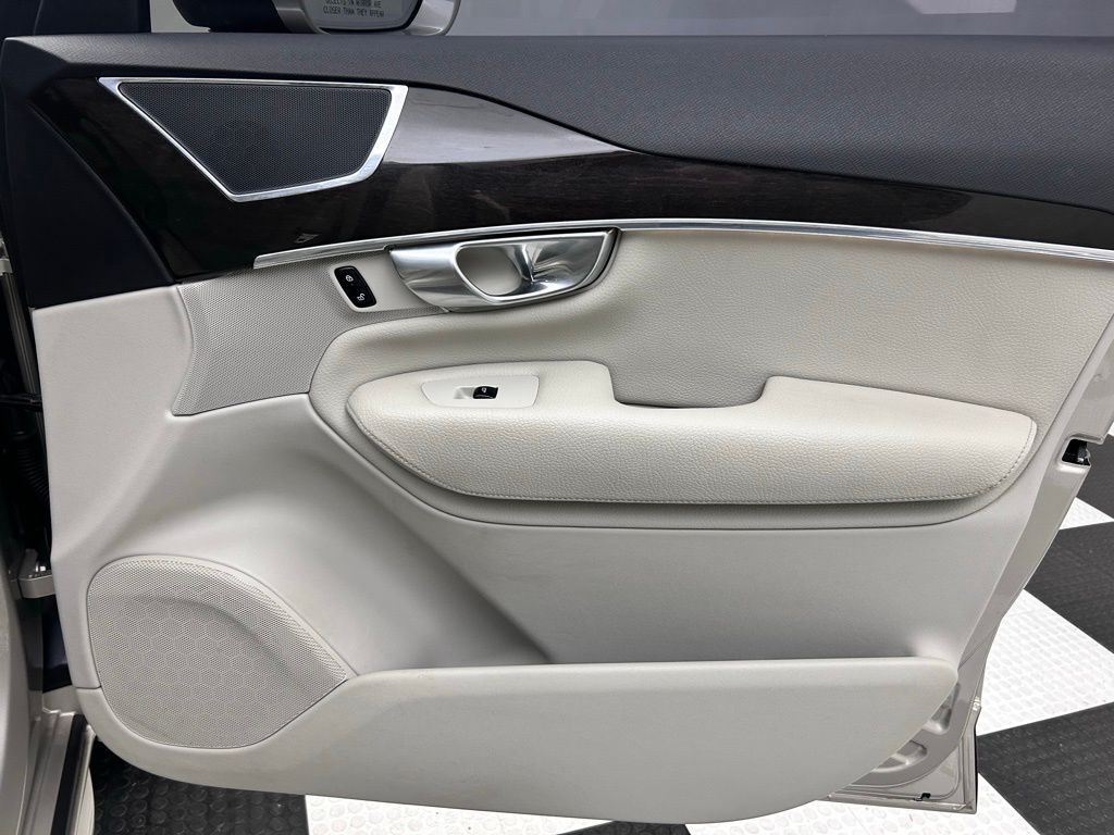 2018 Volvo XC90 T6 Momentum Portland OR