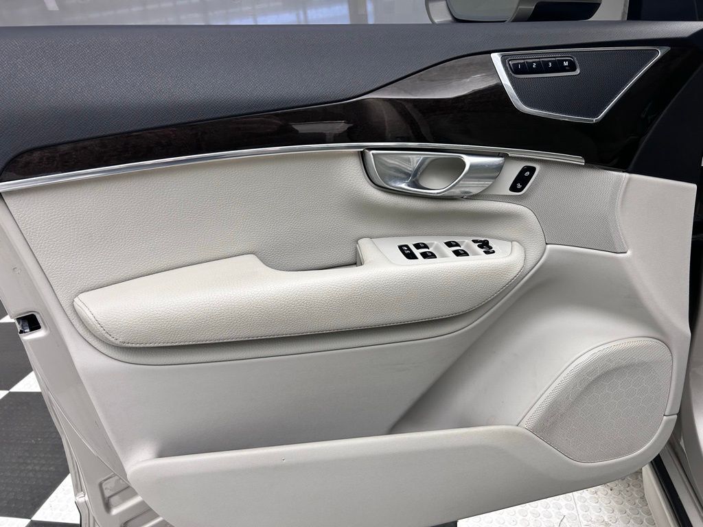 2018 Volvo XC90 T6 Momentum Portland OR