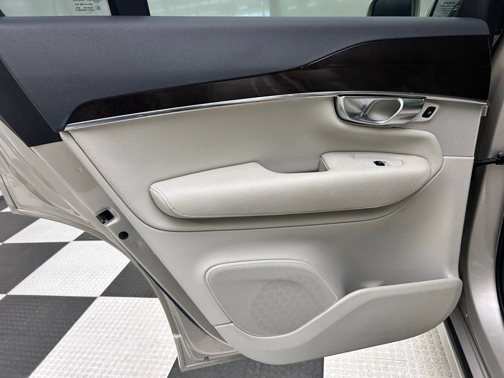 2018 Volvo XC90 T6 Momentum Portland OR