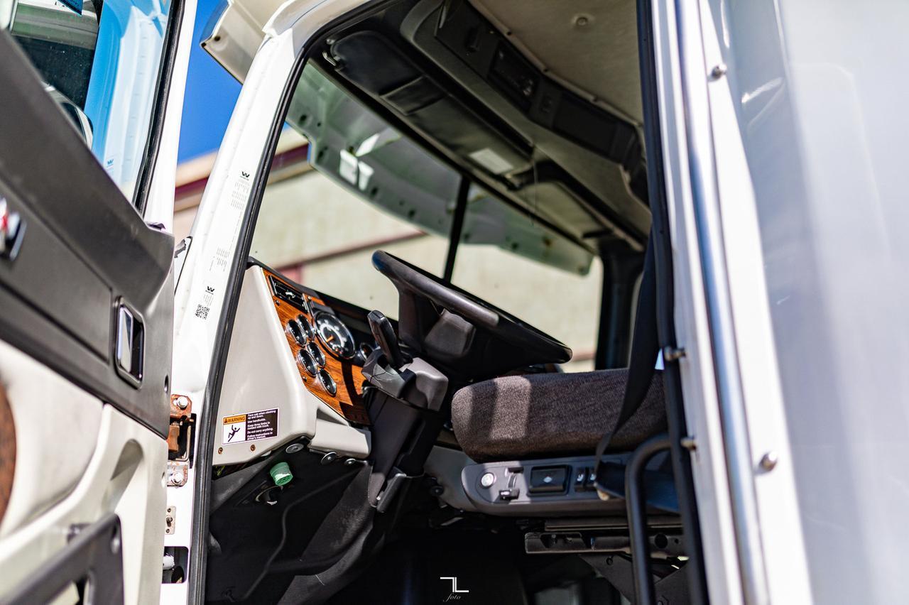 2018 Western Star 5700 XE Daycab Tractor Heavy Spec Red Deer AB