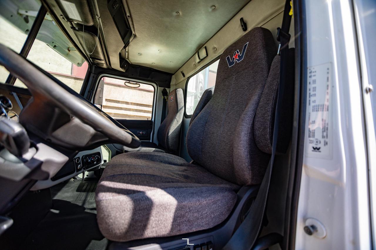 2018 Western Star 5700 XE Daycab Tractor Heavy Spec Red Deer AB