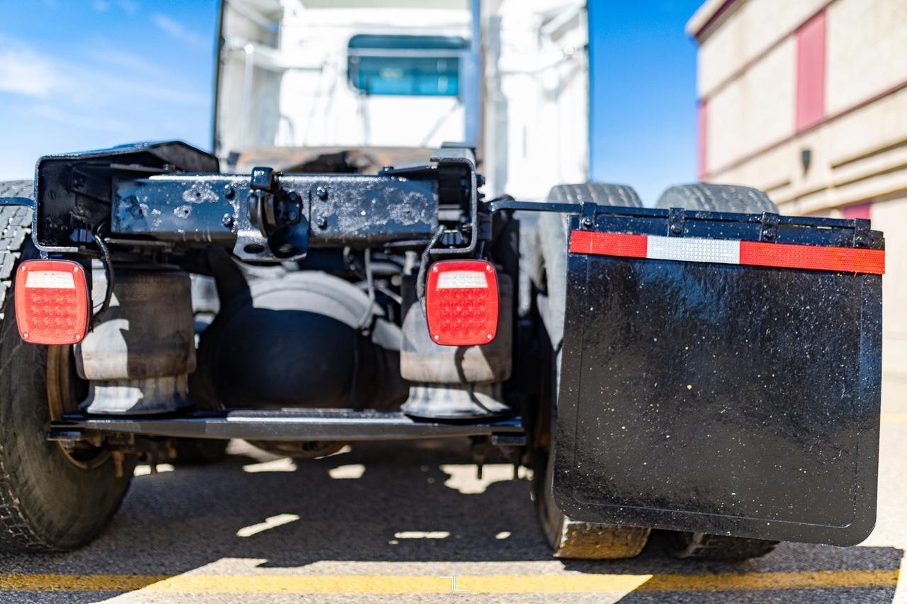 2018 Western Star 5700 XE Daycab Tractor Heavy Spec Red Deer AB