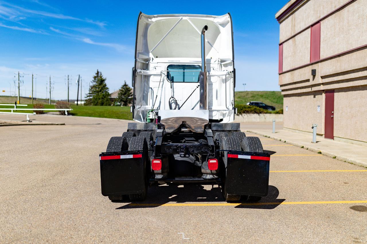 2018 Western Star 5700 XE Daycab Tractor Heavy Spec Red Deer AB