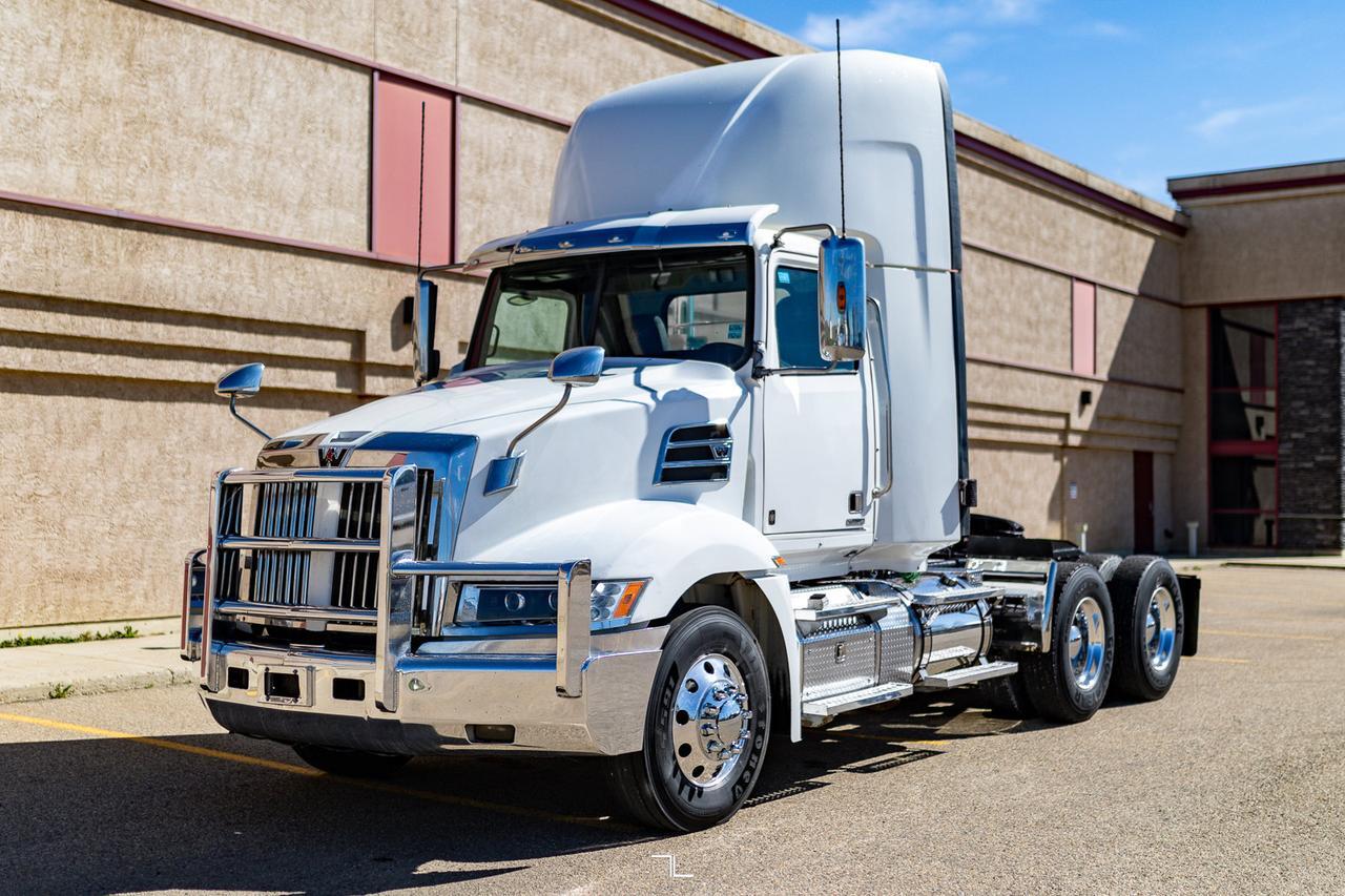 2018 Western Star 5700 XE Daycab Tractor Heavy Spec Red Deer AB