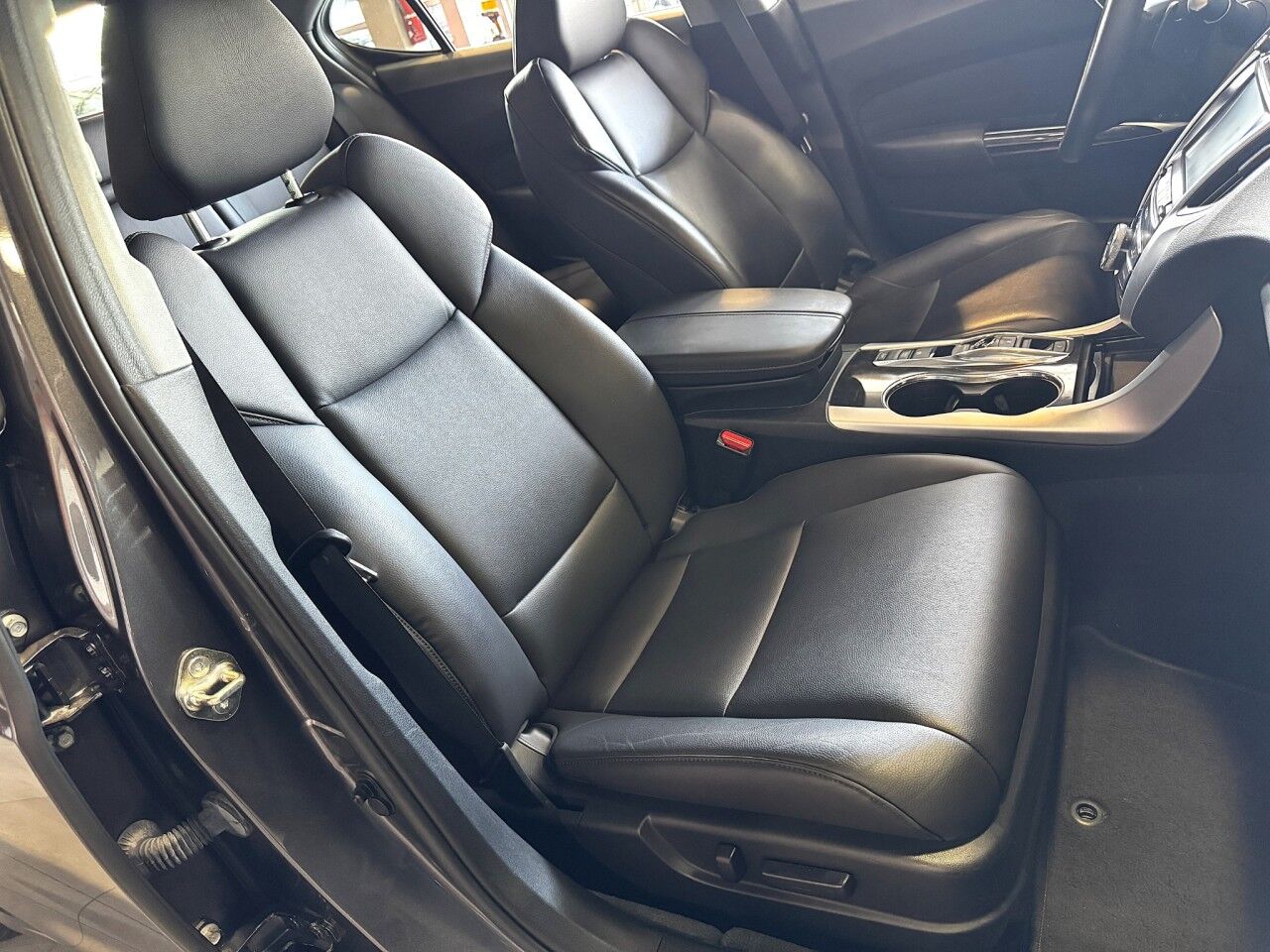 2019 Acura TLX Base - Photo 24