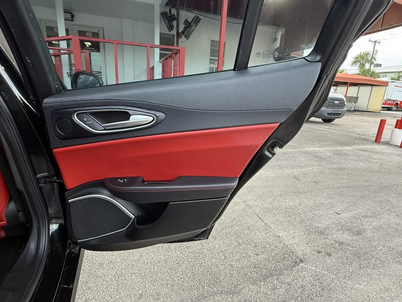 2019 Alfa Romeo Giulia Hollywood FL
