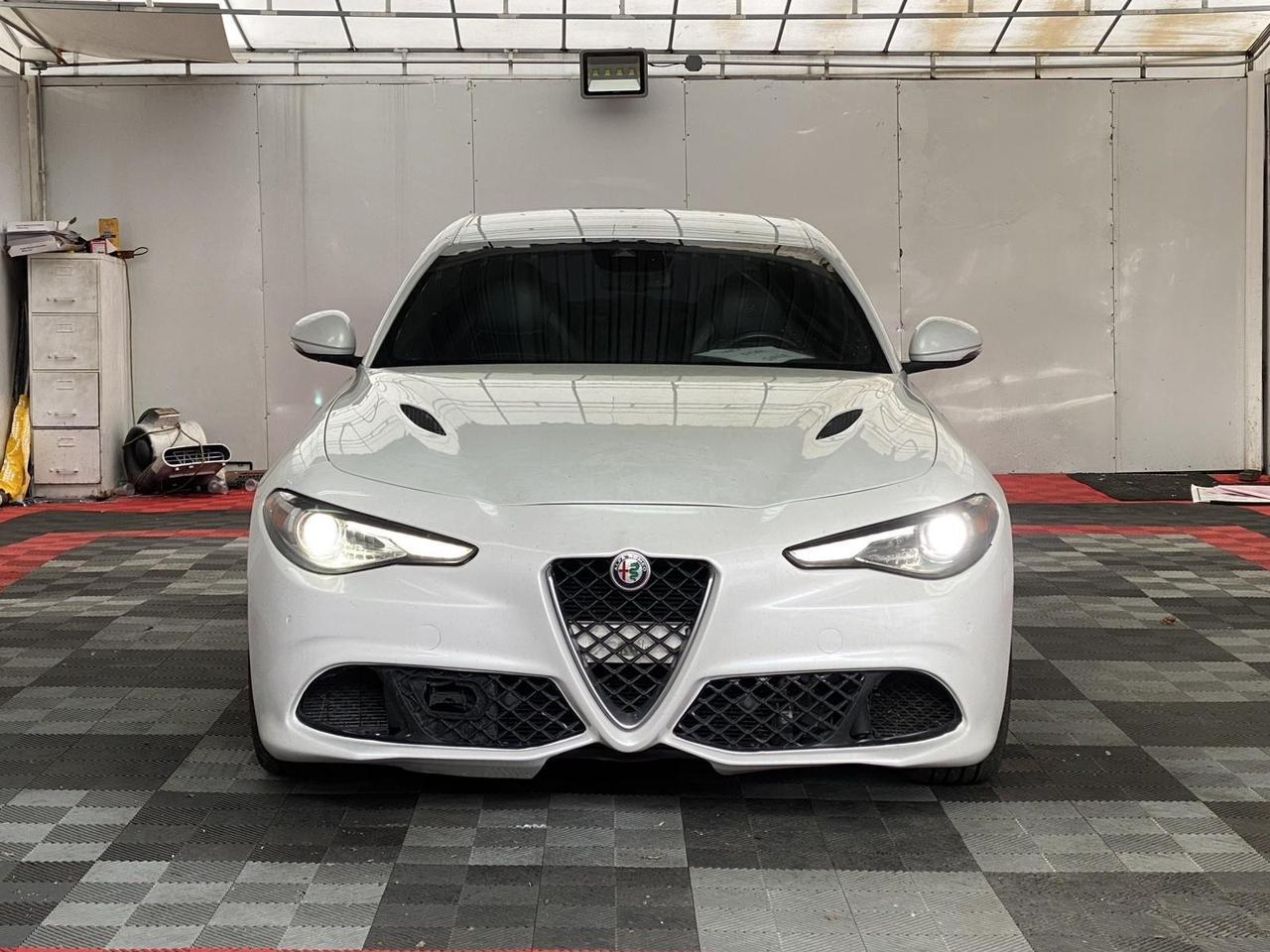 2019 Alfa Romeo Giulia Quadrifoglio