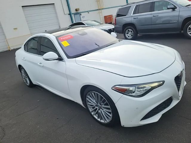 2019 Alfa Romeo Giulia Ti Lusso RWD