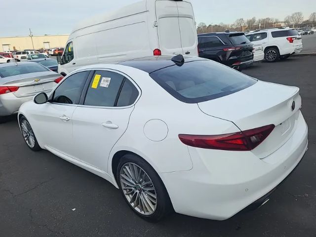2019 Alfa Romeo Giulia Ti Lusso RWD