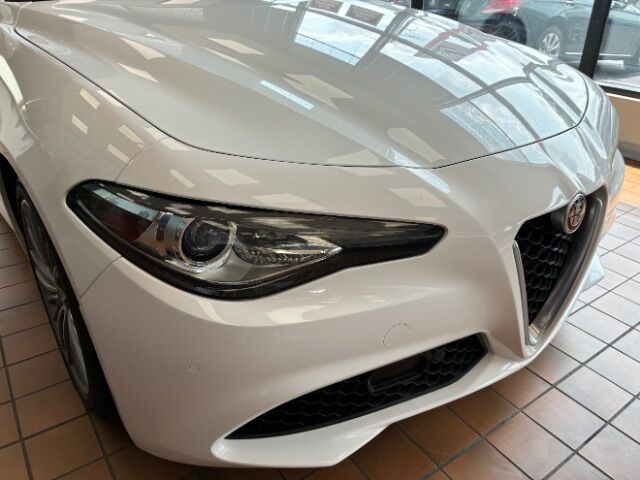 2019 Alfa Romeo Giulia Ti Lusso RWD