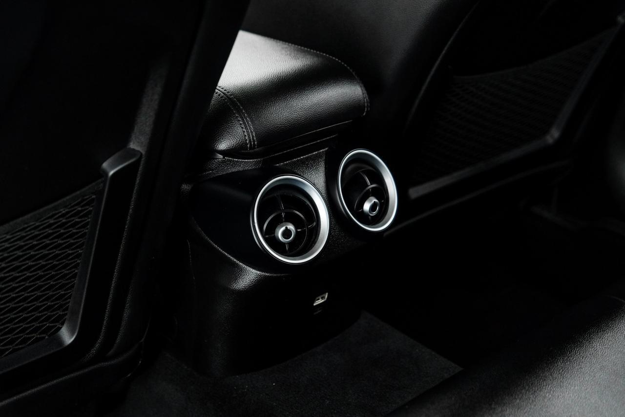 2019 Alfa Romeo Giulia Ti SPORT DRIVER ASSIST STATIC PKG BLIND SPOT ASSIST NAVIGATION S Carrollton TX