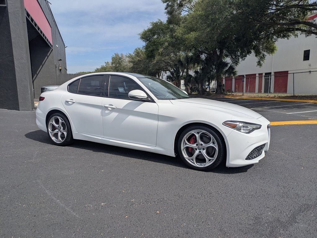 2019 Alfa Romeo Giulia Ti Sport