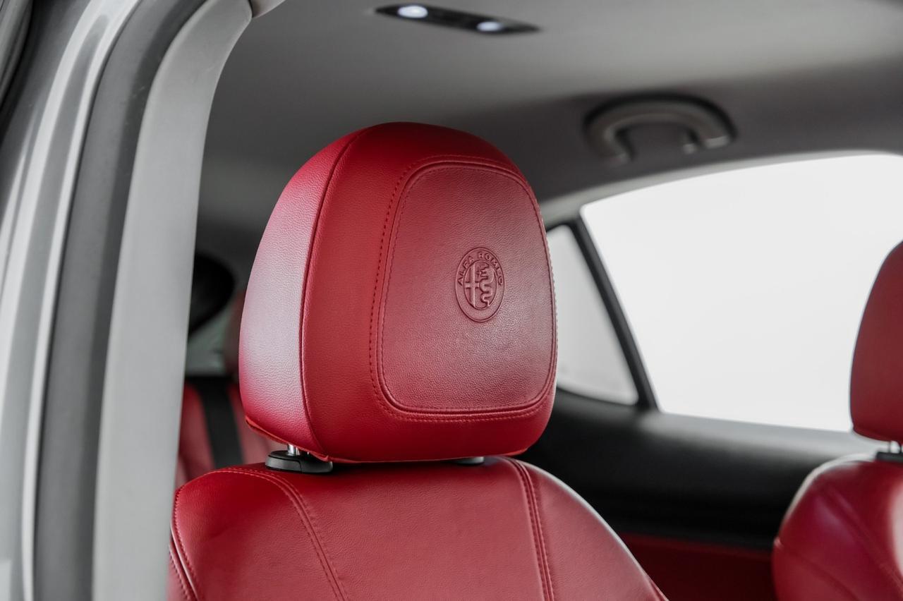 2019 Alfa Romeo Stelvio Base - Photo 32