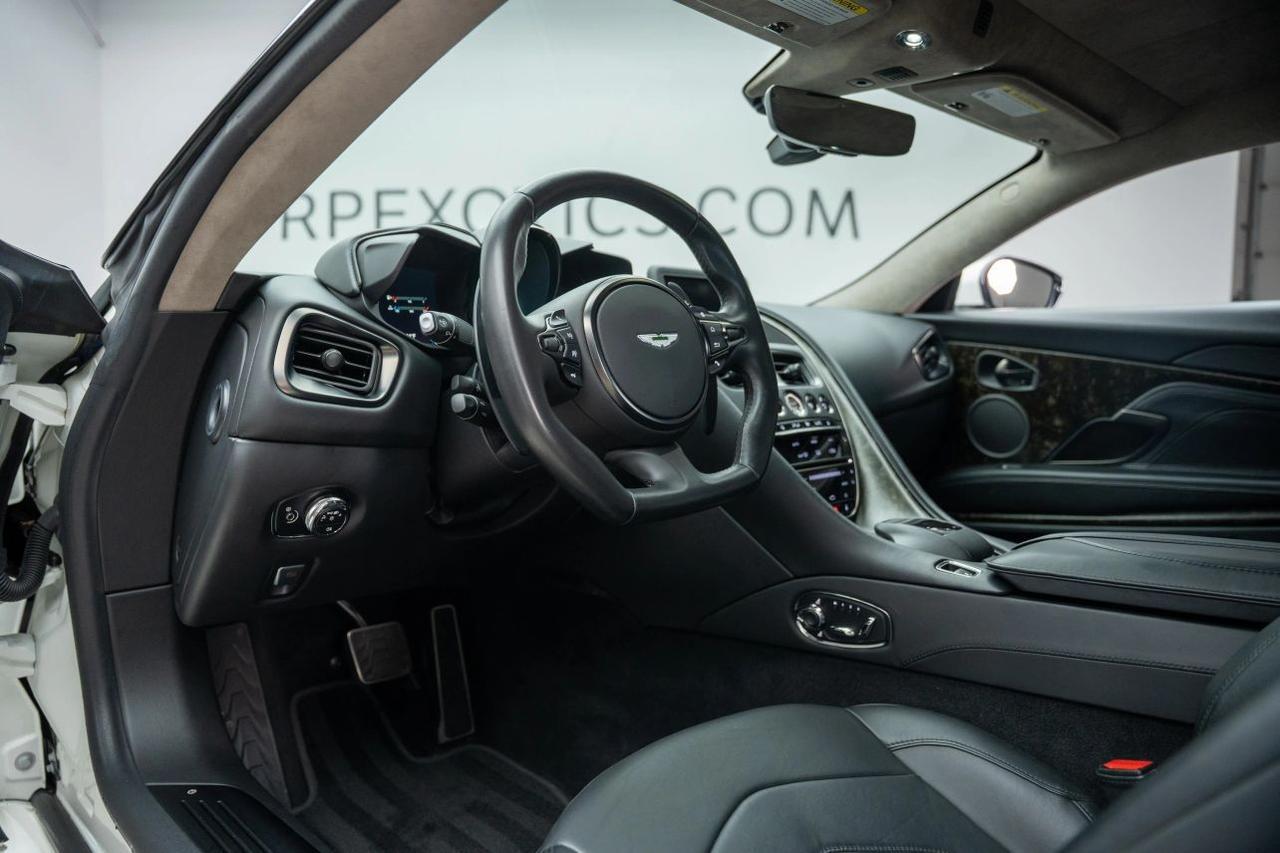 2019 Aston Martin DBS Superleggera