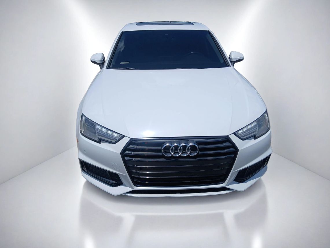 2019 Audi A4 Titanium Premium Sedan 4D