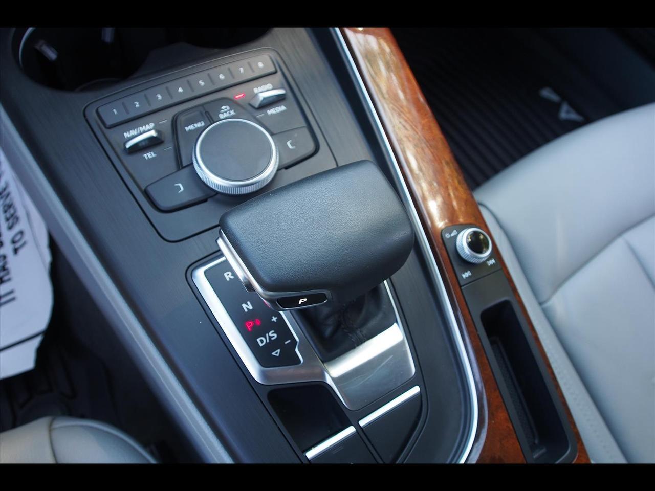 2019 Audi A4 quattro Premium 45 TFSI