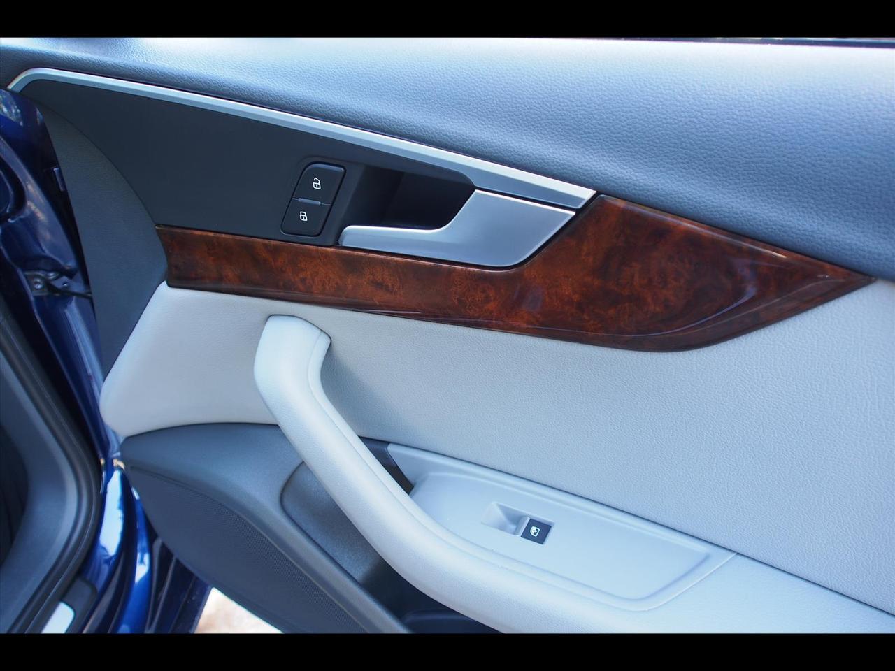 2019 Audi A4 quattro Premium 45 TFSI