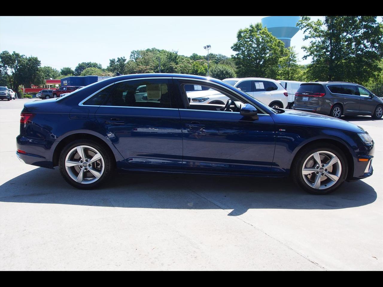 2019 Audi A4 quattro Premium 45 TFSI