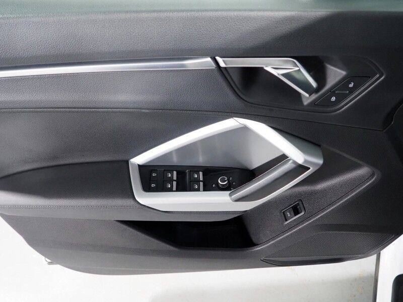 2019 Audi Q3 2.0 TFSI Premium Quattro *PANORAMA MOONROOF, BACKUP-CAMERA, COLOR TOUCHSCREEN, LEATHER, HEATED SEATS, POWER LIFTGATE, 18 INCH ALLOYS, BLUETOOTH PHONE & AUDIO Round Rock TX