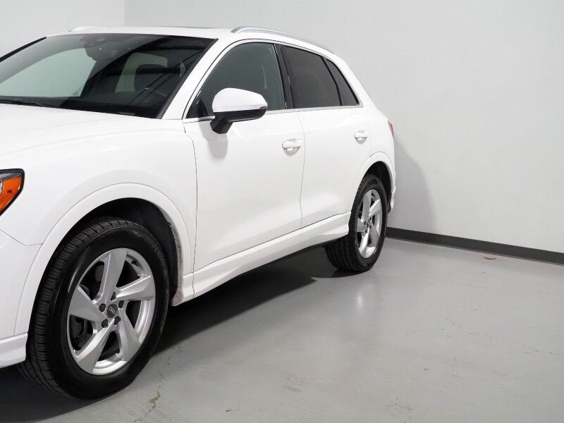 2019 Audi Q3 2.0 TFSI Premium Quattro *PANORAMA MOONROOF, BACKUP-CAMERA, COLOR TOUCHSCREEN, LEATHER, HEATED SEATS, POWER LIFTGATE, 18 INCH ALLOYS, BLUETOOTH PHONE & AUDIO Round Rock TX