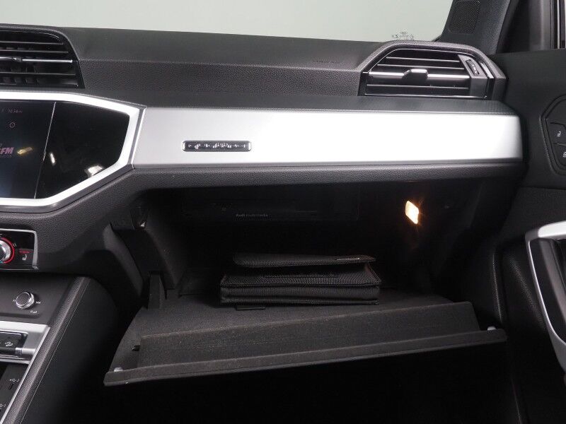 2019 Audi Q3 2.0 TFSI Premium Quattro *PANORAMA MOONROOF, BACKUP-CAMERA, COLOR TOUCHSCREEN, LEATHER, HEATED SEATS, POWER LIFTGATE, 18 INCH ALLOYS, BLUETOOTH PHONE & AUDIO Round Rock TX