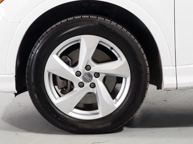 2019 Audi Q3 2.0 TFSI Premium Quattro *PANORAMA MOONROOF, BACKUP-CAMERA, COLOR TOUCHSCREEN, LEATHER, HEATED SEATS, POWER LIFTGATE, 18 INCH ALLOYS, BLUETOOTH PHONE & AUDIO Round Rock TX