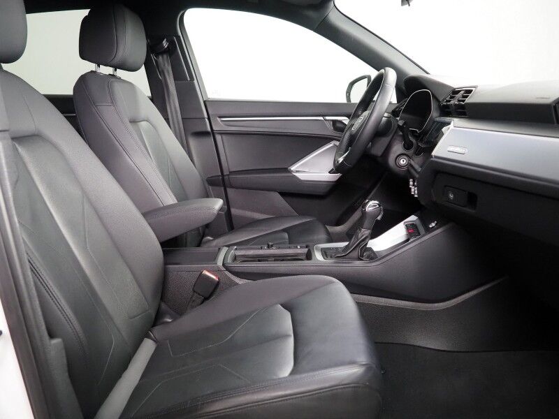 2019 Audi Q3 2.0 TFSI Premium Quattro *PANORAMA MOONROOF, BACKUP-CAMERA, COLOR TOUCHSCREEN, LEATHER, HEATED SEATS, POWER LIFTGATE, 18 INCH ALLOYS, BLUETOOTH PHONE & AUDIO Round Rock TX