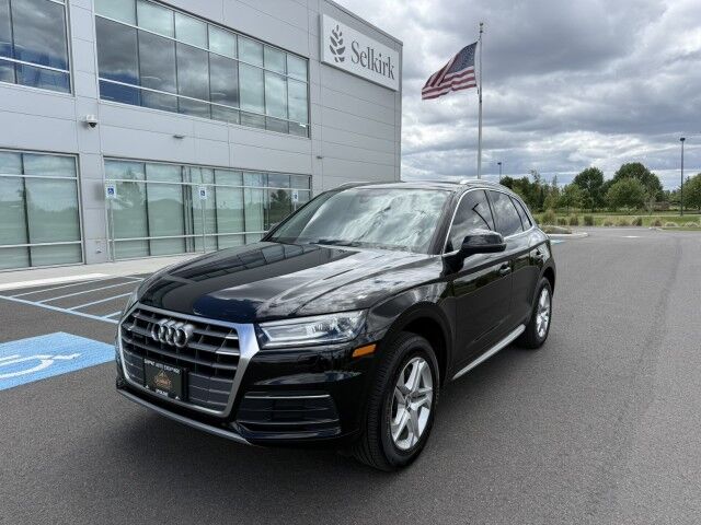 2019 Audi Q5 2.0T quattro S tronic Premium's photo