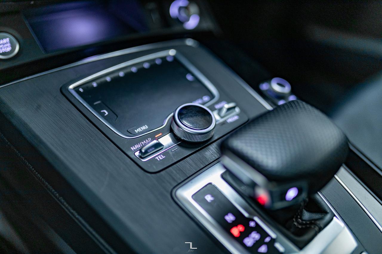 2019 Audi Q5 Quattro Technik S-Line Black Optics Leather Roof Nav Red Deer AB