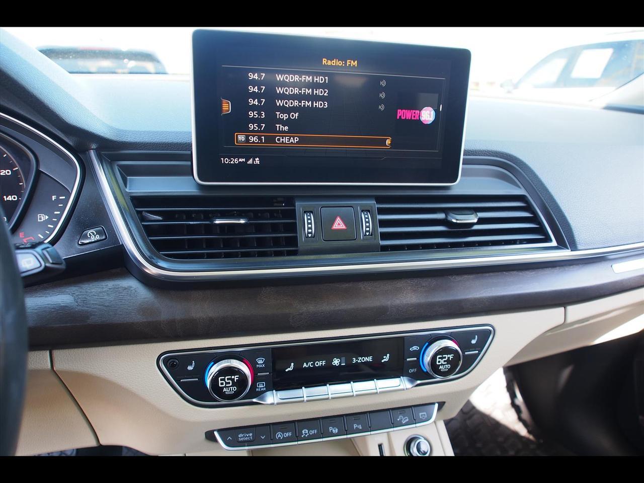 2019 Audi Q5 quattro Prestige 45 TFSI