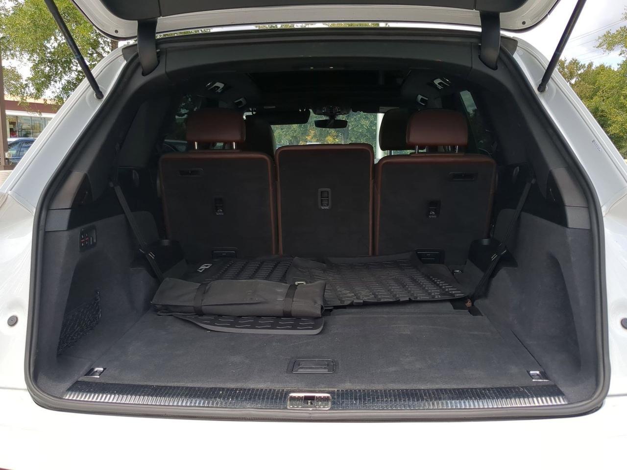 2019 Audi Q7 55 Premium Plus