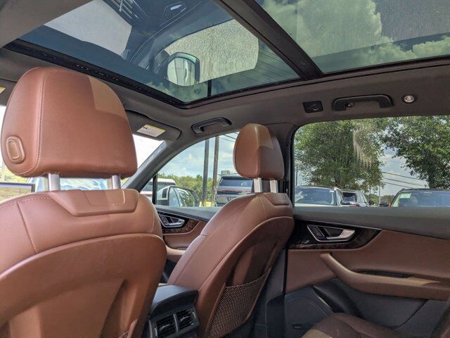 2019 Audi Q7 55 Premium Plus