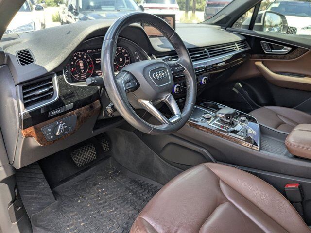 2019 Audi Q7 55 Premium Plus