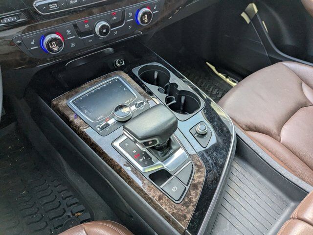 2019 Audi Q7 55 Premium Plus
