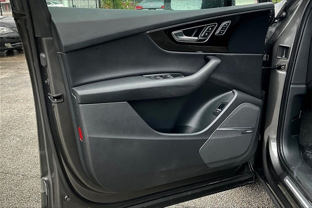 2019 Audi Q7 55 TFSI Premium Plus Sport Utility 4D Maitland FL