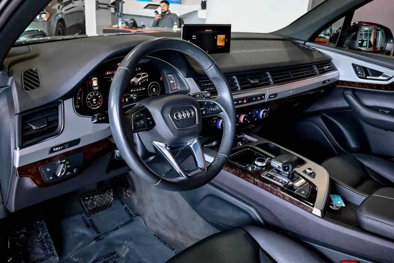 2019 Audi Q7 Premium, Cold Weather Pkg Springfield NJ