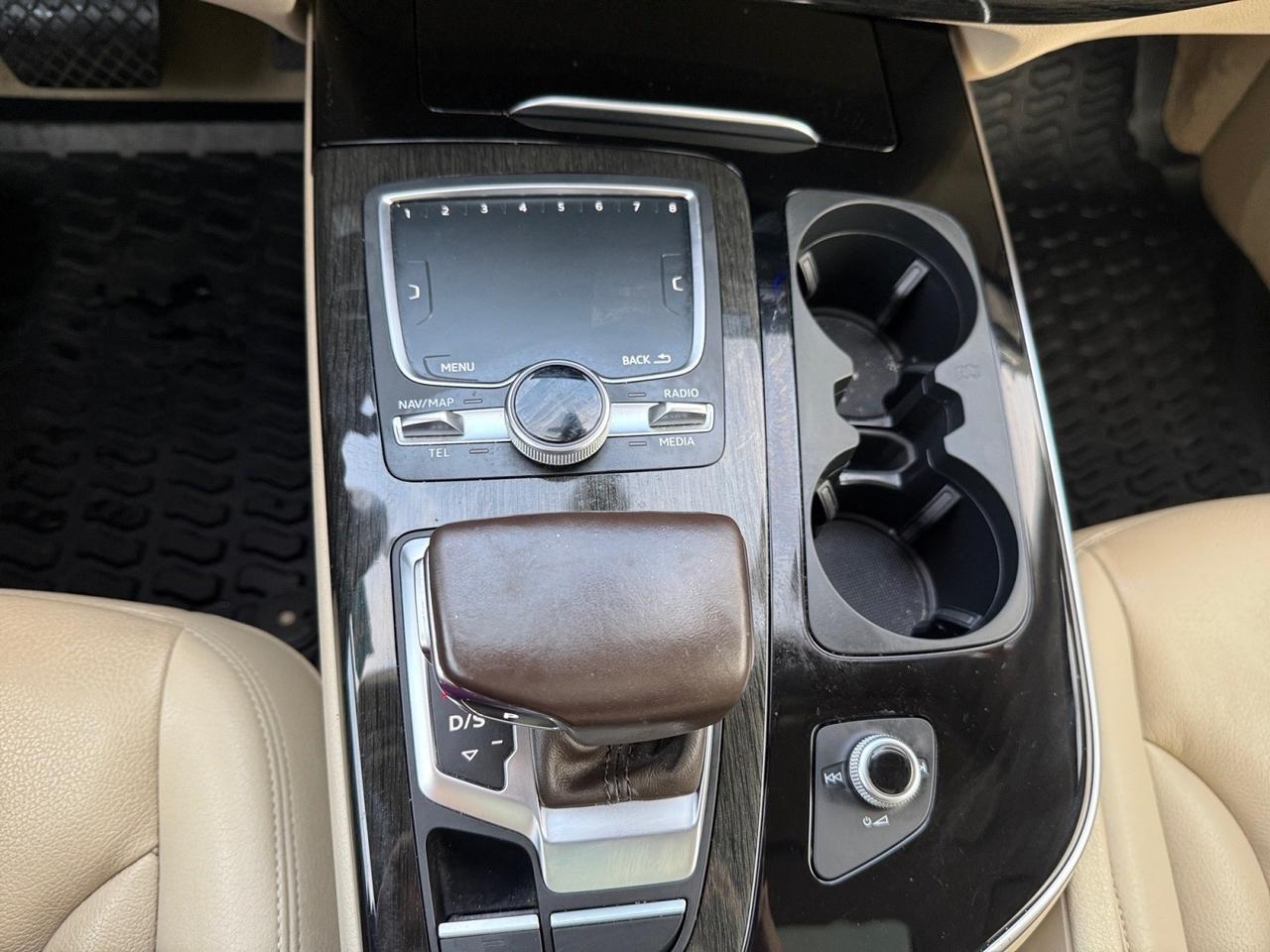 2019 Audi Q7 Premium Plus, HEATED SEATS, 2ND ROW HEATED, 3RD ROW, MOONROOF, UNIVERSAL GARAGE DOOR OPENER, BLUETOOTH, POWERED 3RD ROW, TOW PACKAGE, POWER MIRRORS, KEYLESS START, COME AND TEST DRIVE THIS AUDI Q7! Norfolk VA