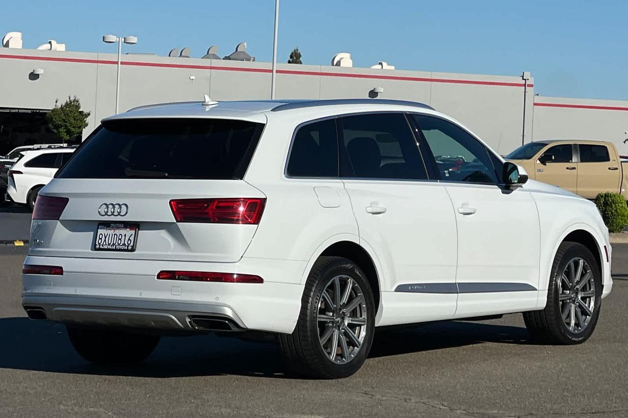 2019 Audi Q7 Premium Plus