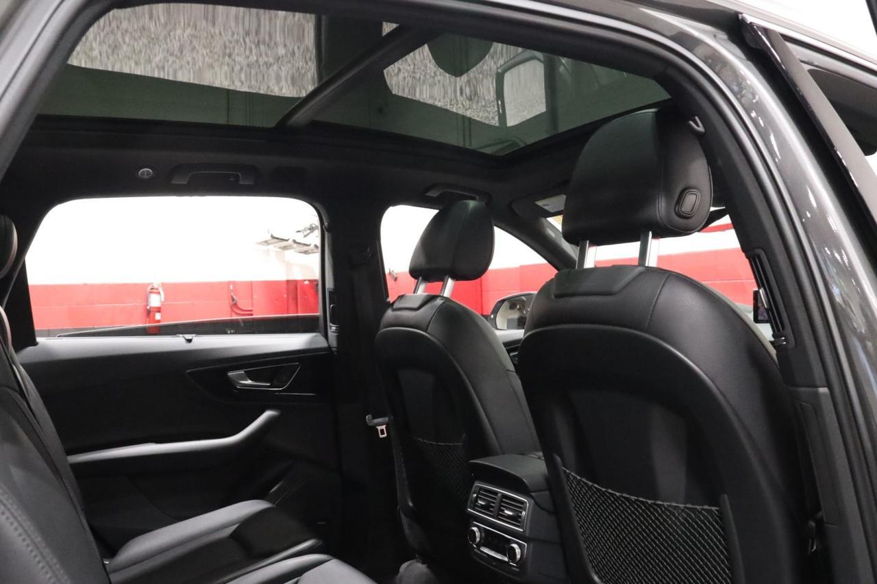 2019 Audi Q7 Prestige 55 TFSI Quattro 4dr Suv Skokie IL