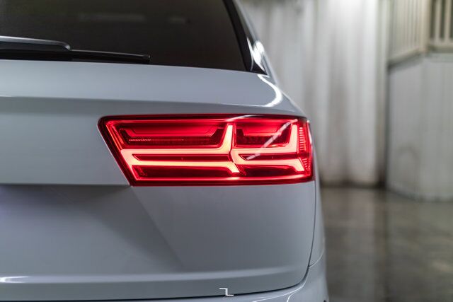 2019 Audi Q7 Quattro Progressiv Leather Roof Nav BCam Red Deer AB