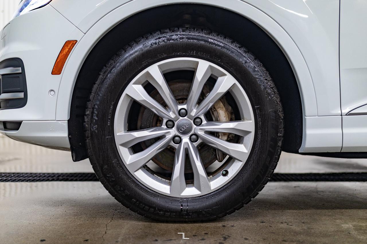 2019 Audi Q7 Quattro Progressiv Leather Roof Nav BCam Red Deer AB