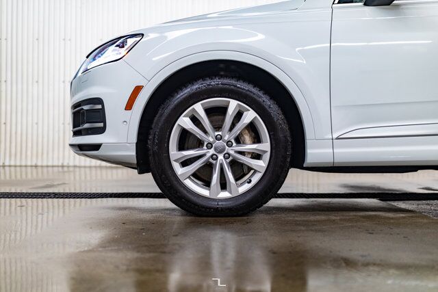 2019 Audi Q7 Quattro Progressiv Leather Roof Nav BCam Red Deer AB