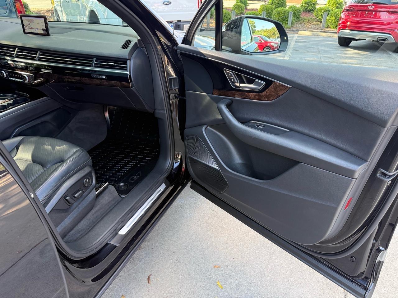 2019 Audi Q7 quattro Prestige 55 TFSI