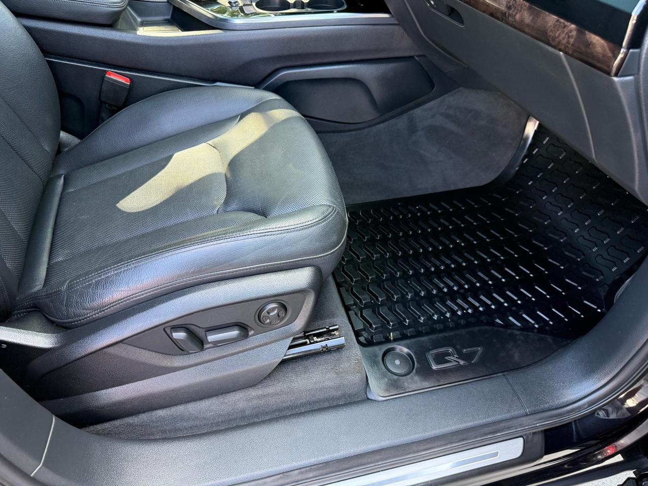 2019 Audi Q7 quattro Prestige 55 TFSI